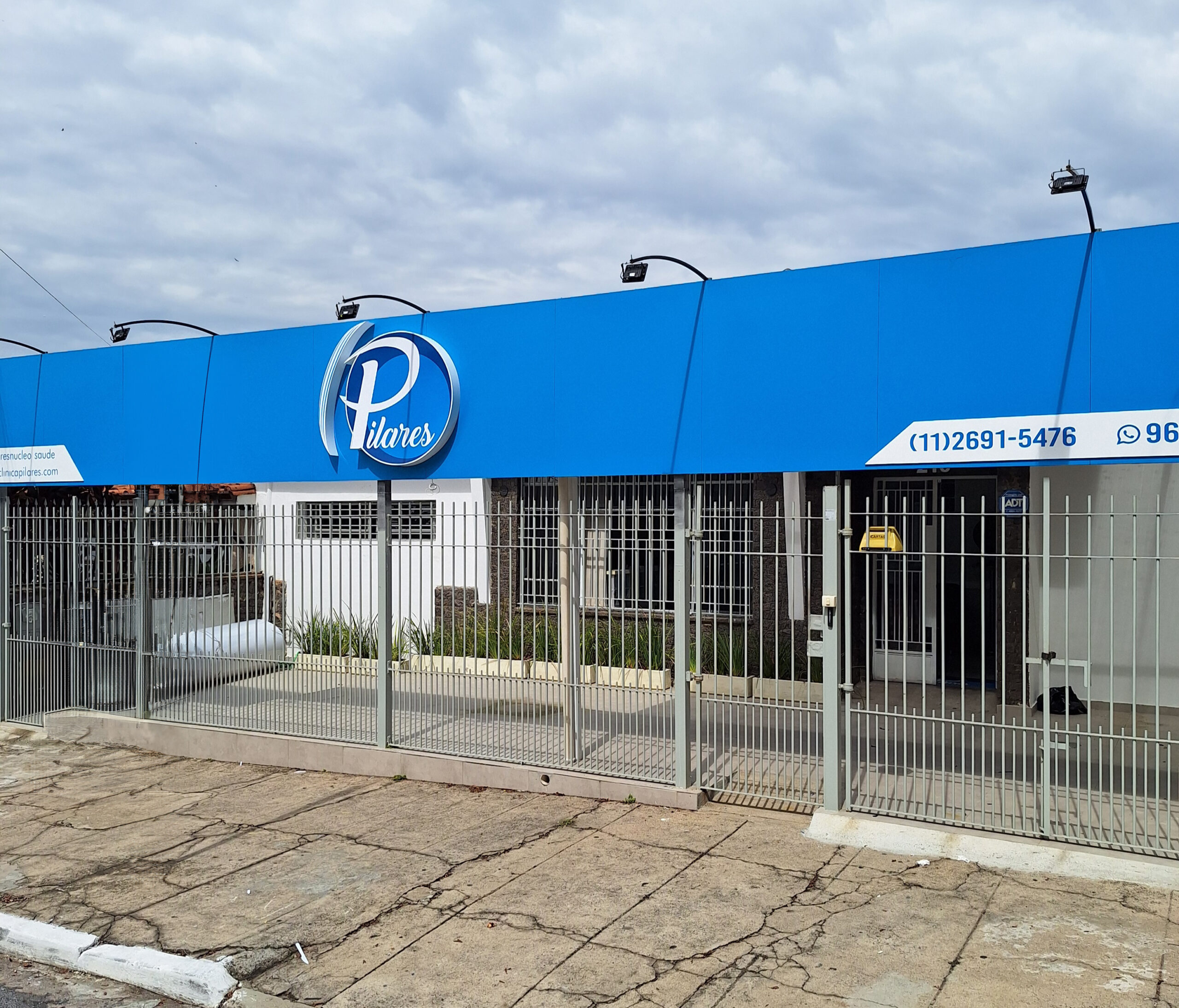fachada-210-2024